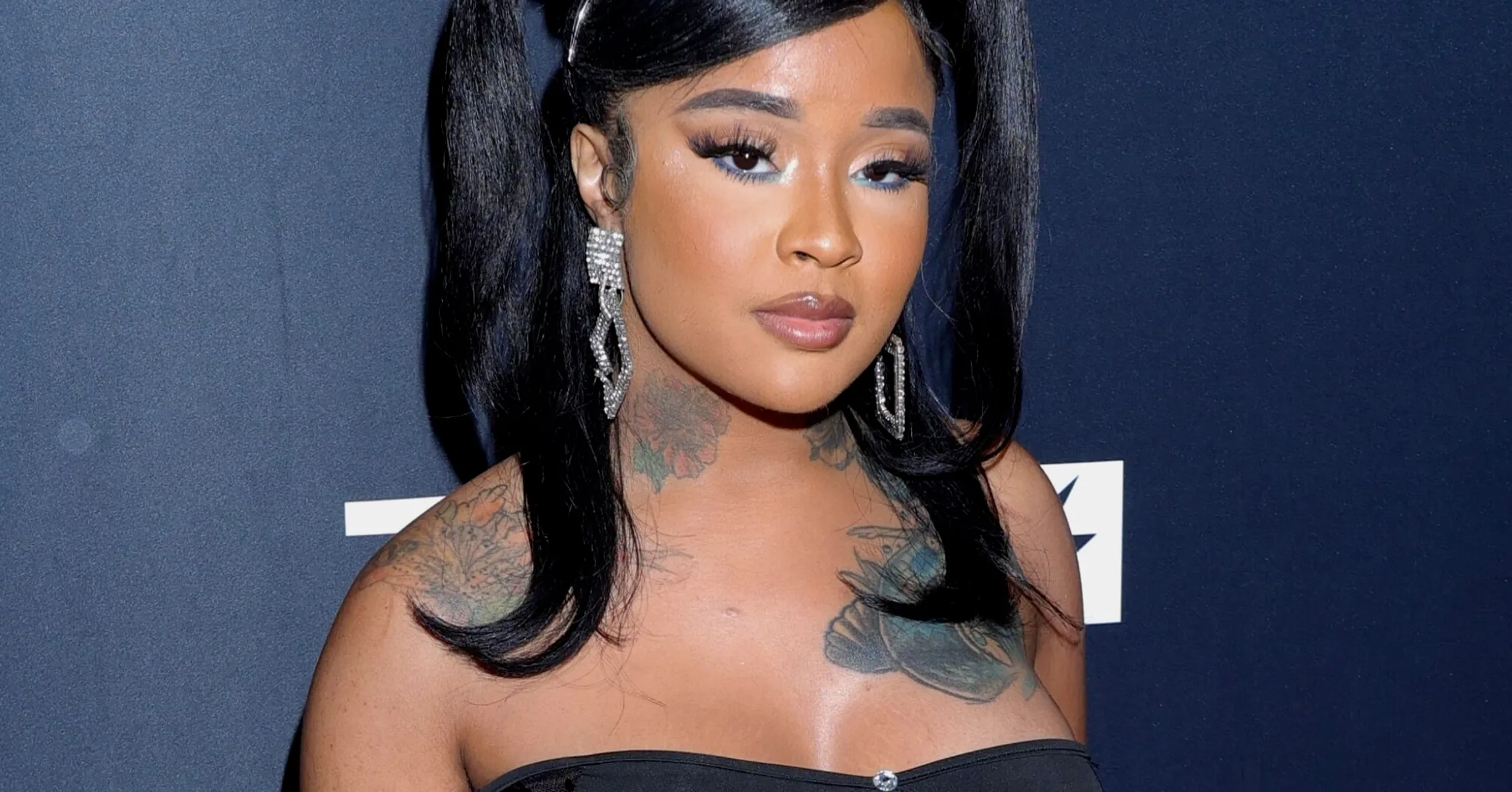 Stunna-Girl-2004x1575.jpg