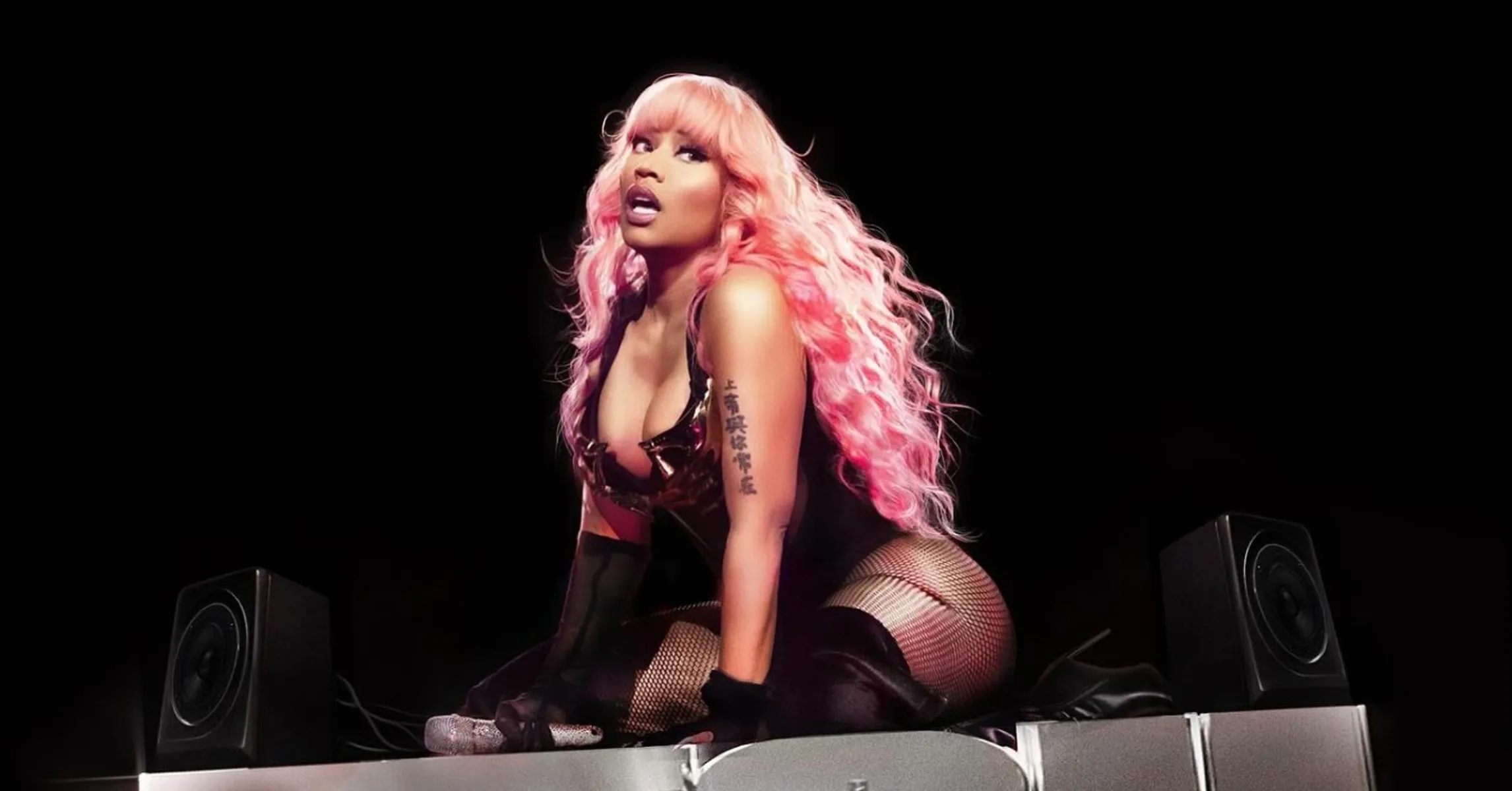 nicki-minaj-ftcu-remix-chris-brown-travis-scottt-tgj.jpg