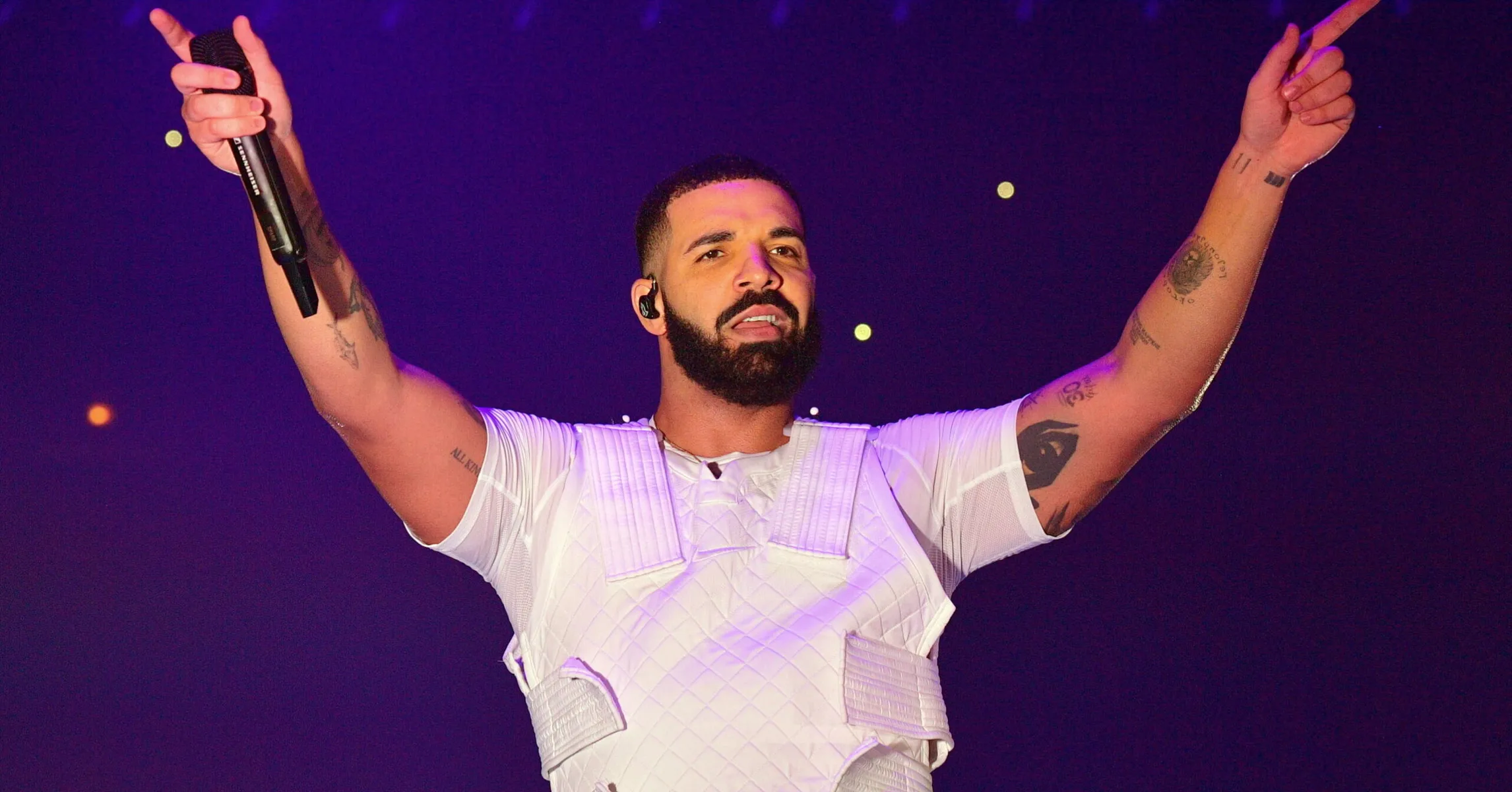 Drake-Michael-Rubin-White-Party-Invite-2024-Hip-Hop-News-scaled-e1715955398700-2555x1575.jpg