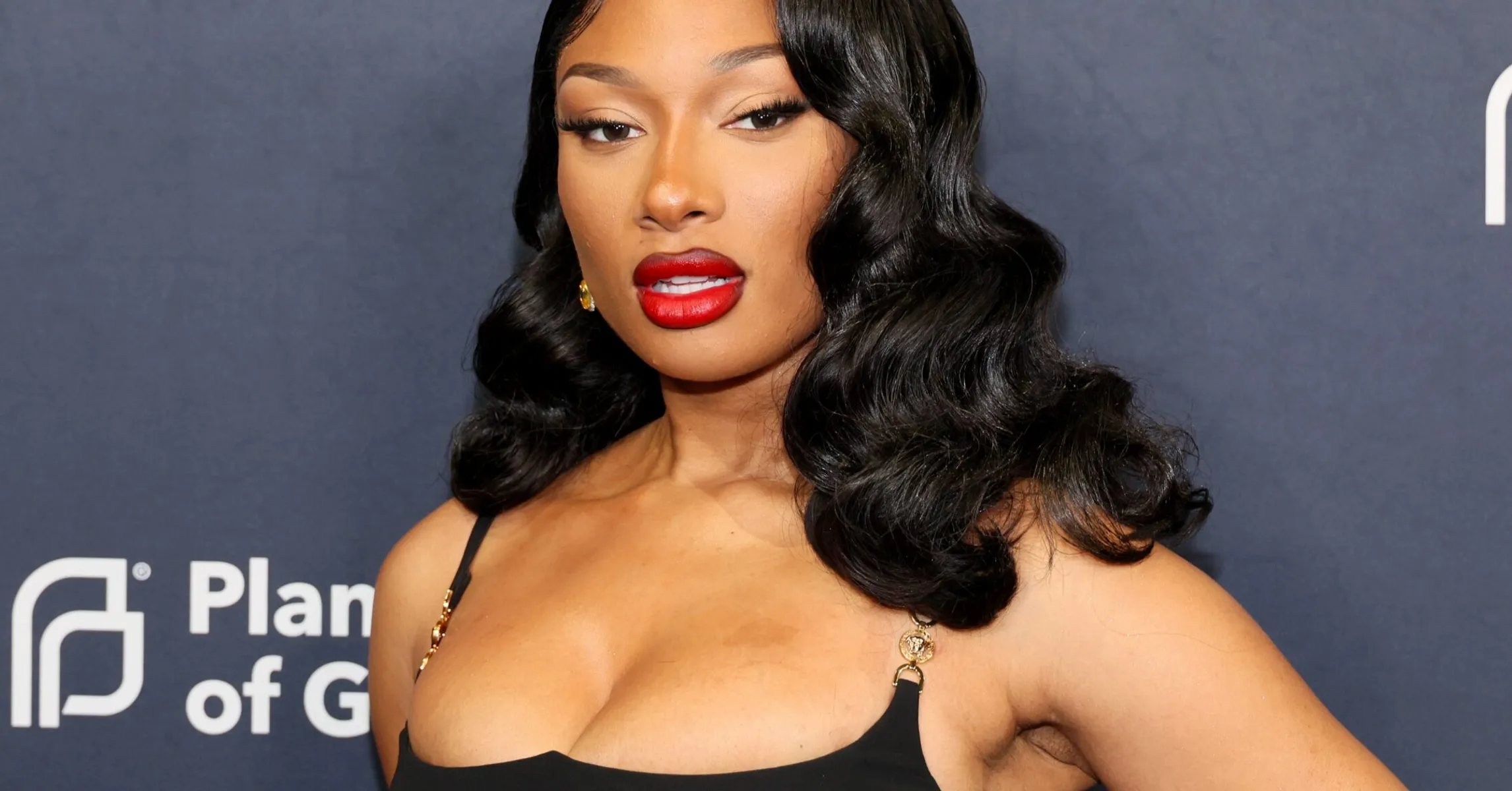 Megan-Thee-Stallion-2-2196x1575.jpg