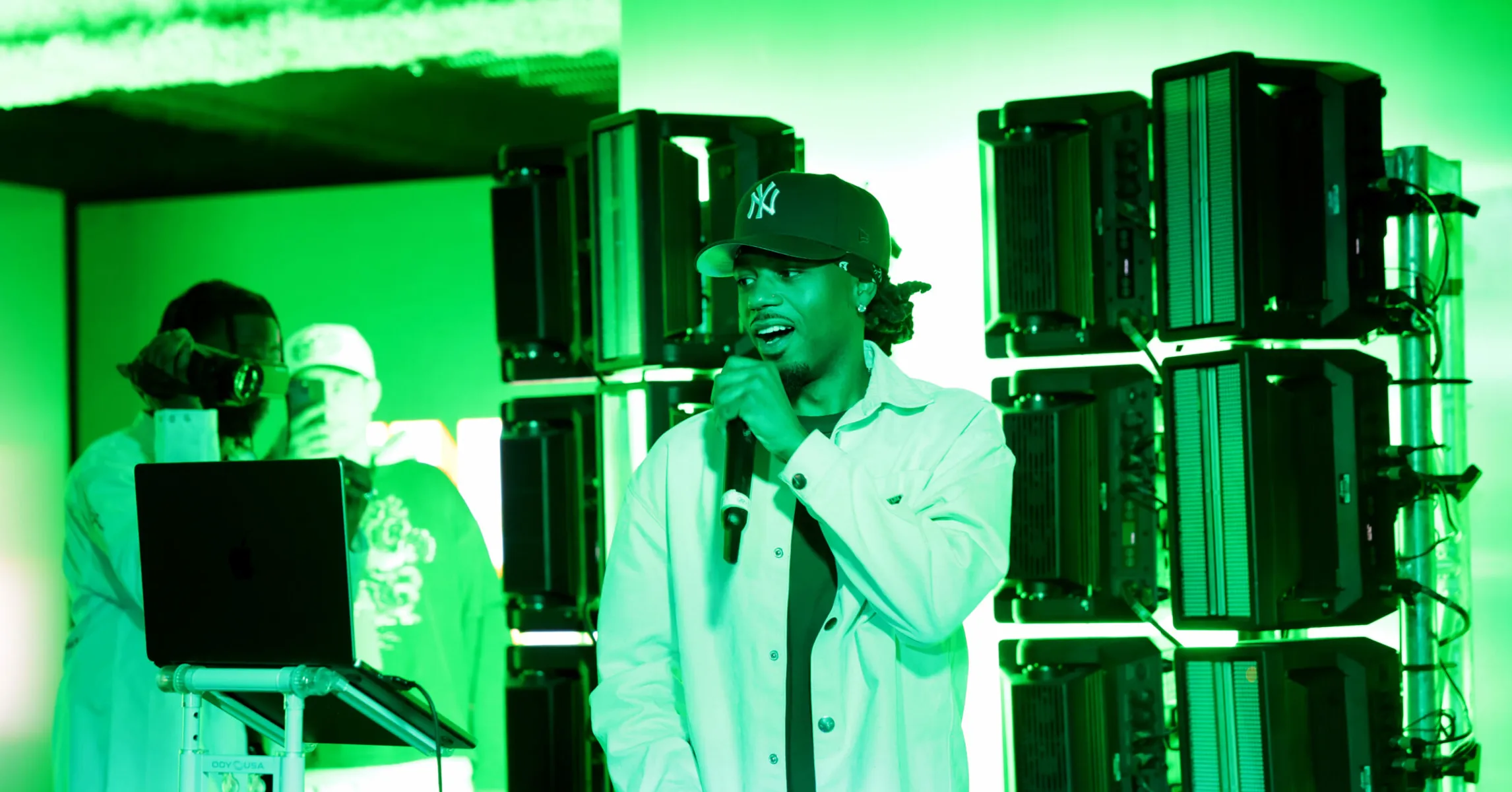 Metro-Boomin-Drake-Beef-Twitter-Diss-Beat-BBL-Drizzy-Hip-Hop-News-2205x1575.jpg