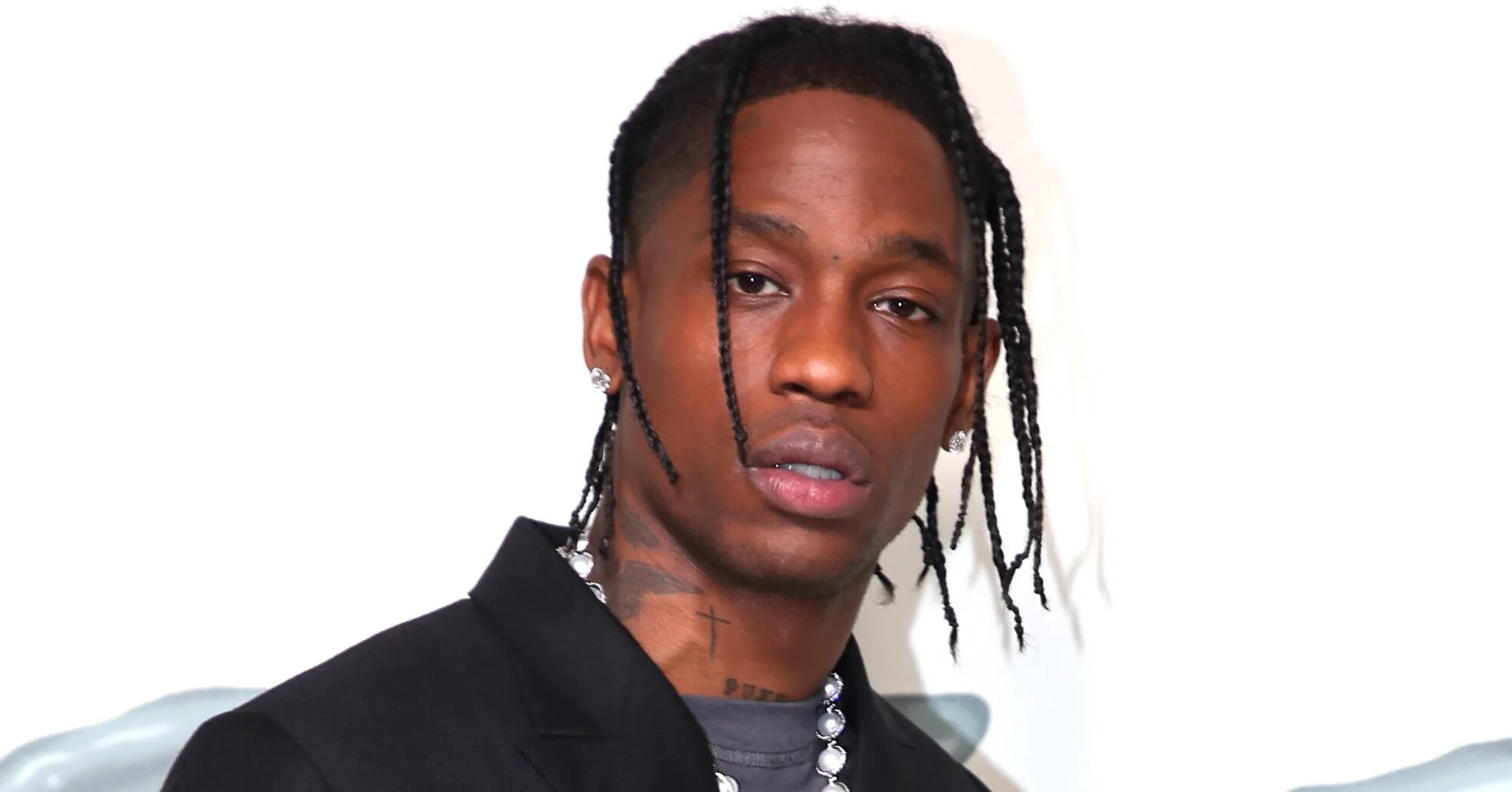 Travis-Scott-1994x1575.jpg