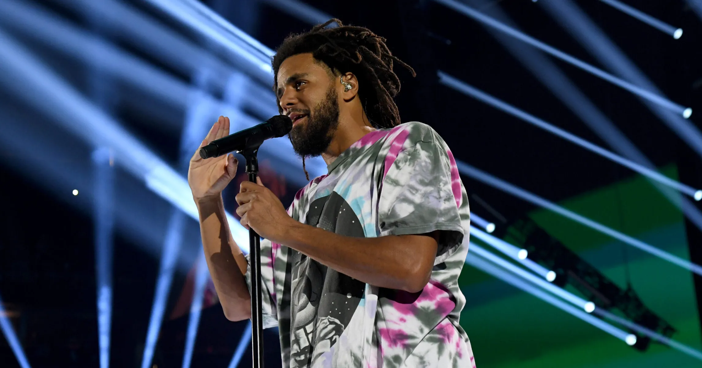 j-cole-beach-2363x1575.jpg