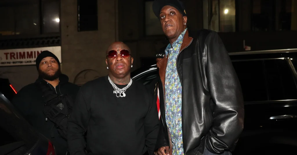 Birdman-Slim-Cash-Money-Universal-Blindfold-Gun-Negotiation-Hip-Hop-News-2324x1575.jpg