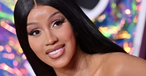 Cardi-B-23-2363x1575.jpg