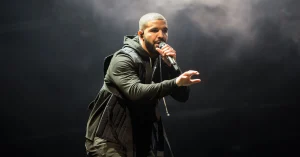DJ-Akademiks-Drake-Metro-2367x1575.jpg