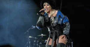 Damian-Lillard-Keyshia-Cole-Club-Night-Music-News-2363x1575.jpg