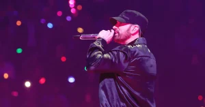 Eminem-Houdini-Live-Performance-Detroit-Michigan-Central-Hip-Hop-News-2205x1575.jpg