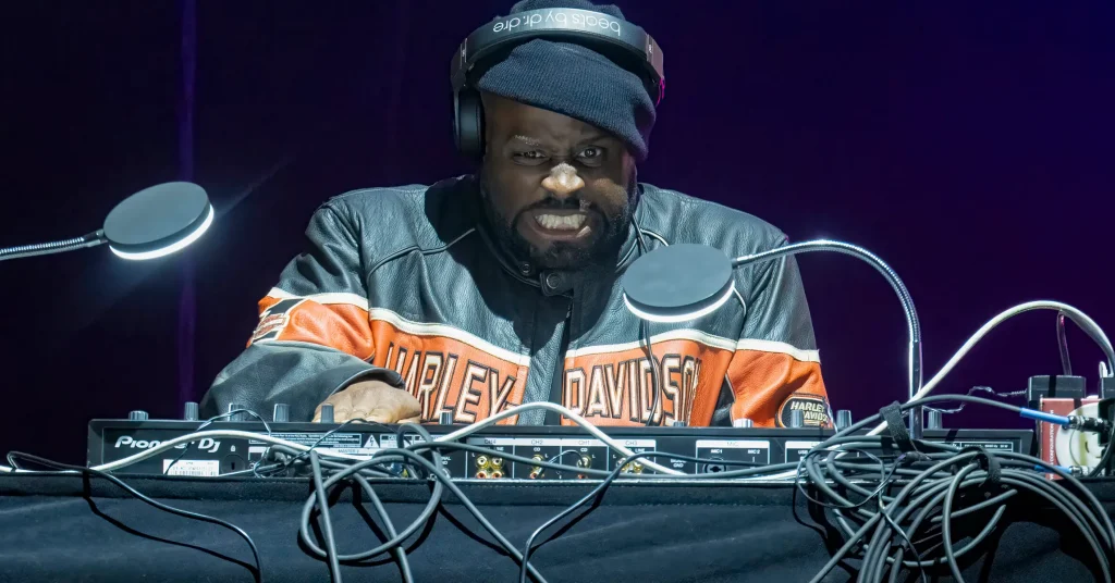 Funkmaster-Flex-2-2363x1575.jpg
