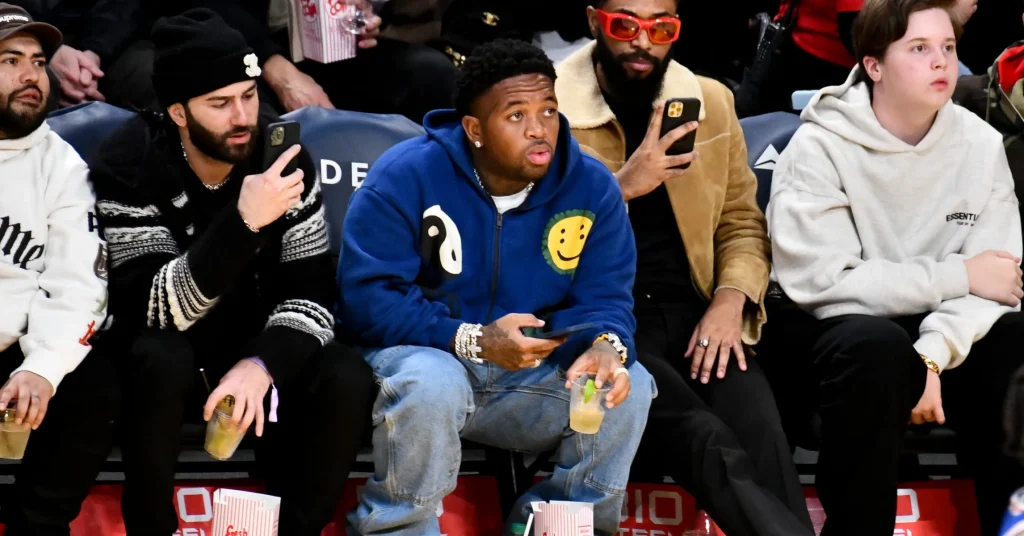 Mustard-Kendrick-Lamar-Concert-Pop-Out-Los-Angeles-Juneteenth-Hip-Hop-News-2363x1575.jpg