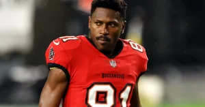 antonio-brown-homophobia-2363x1575.jpg