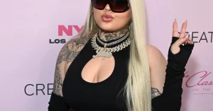 jaidyn-alexis-one-hit-wonder-1171x1575.jpg