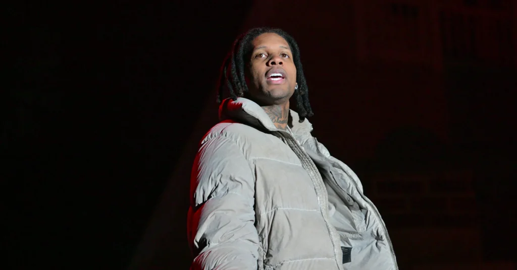 lil-durk-chicago-sky-2326x1575.jpg