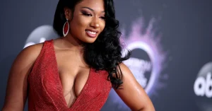 megan-thee-stallion-nicki-minaj-2300x1575.jpg