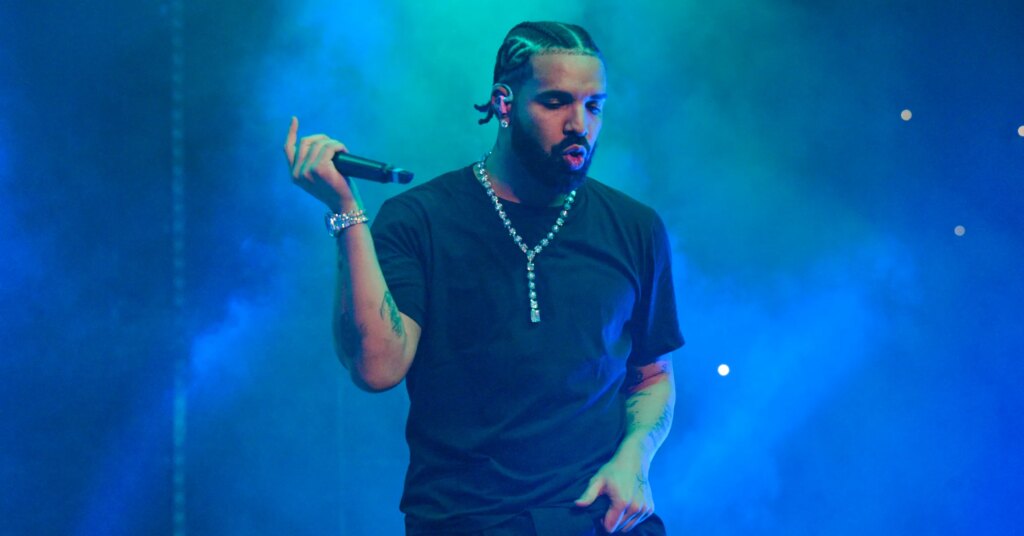 DJ-Akademiks-Drake-4.jpg