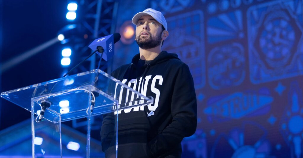 Eminem-11-2363x1575.jpg