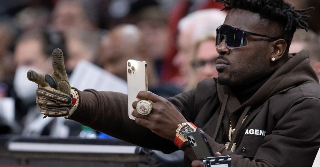 GettyImages-1384424304.jpg