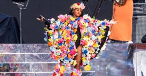 Janelle-Monae-Michael-Jackson-Balcony-Video-Deleted-Backlash-Music-News-2367x1575.jpg