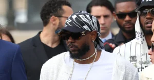 Kendrick-Lamar-Drake-Siri-Glitch-Certified-Lover-Boy-Not-Like-Us-Hip-Hop-News-2363x1575.jpg