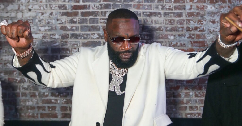 Pretty-Vee-Rick-Ross-Joke-Comedy-Show-Fight-Canada-Hip-Hop-News-scaled-e1721491895402-2417x1575.jpg