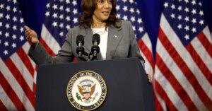 kamala-harris-montel-williams-2363x1575.jpg