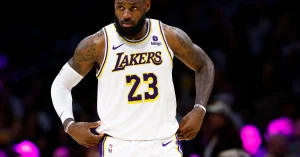 lebron-james-lakers-2363x1575.jpg
