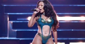 megan-stallion-otaku-girl-2387x1575.jpg