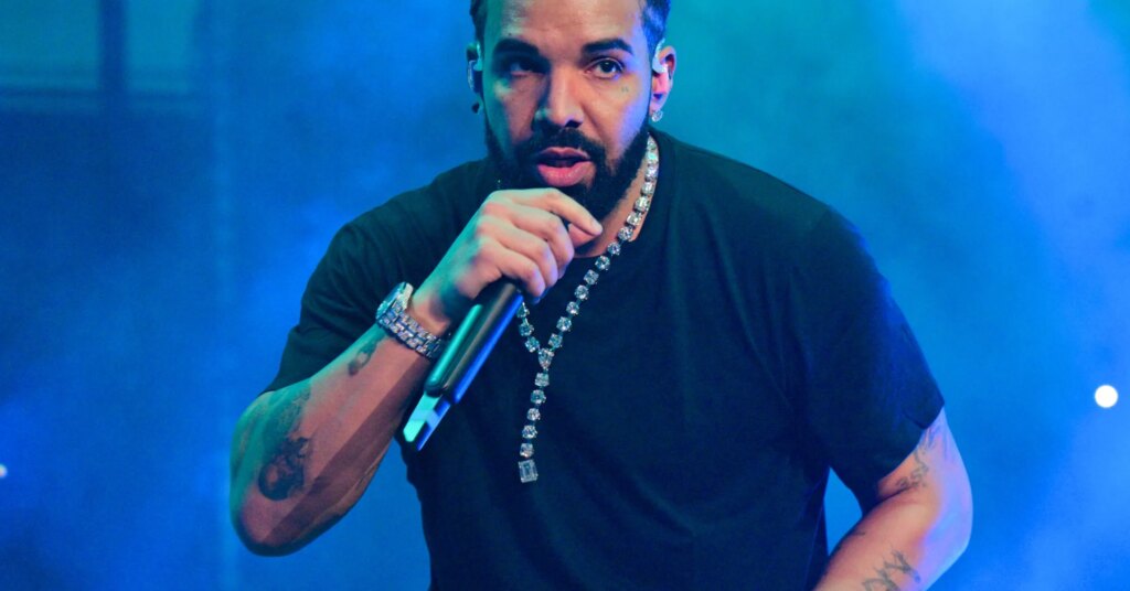 Drake-Kendrick-Lamar-Beef-Instagram-Account-Hip-Hop-News-scaled-e1722960708922-2436x1575.jpg