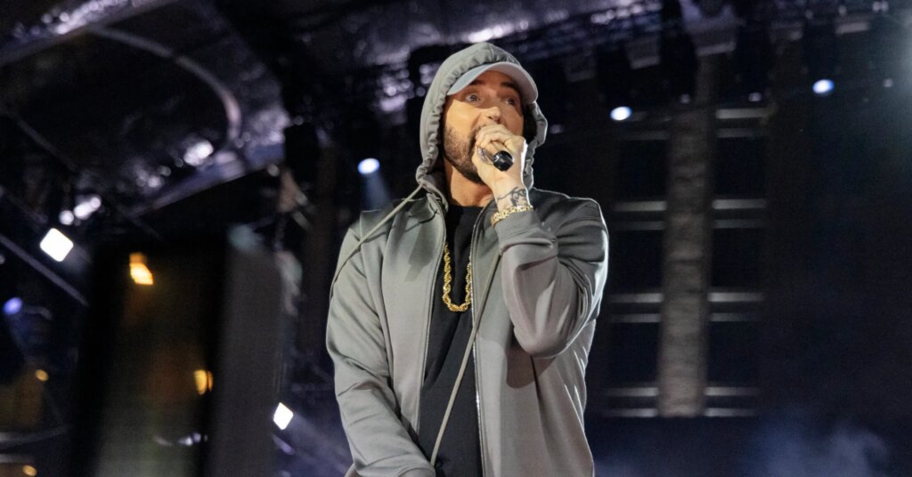 Eminem-13-2205x1575.jpg