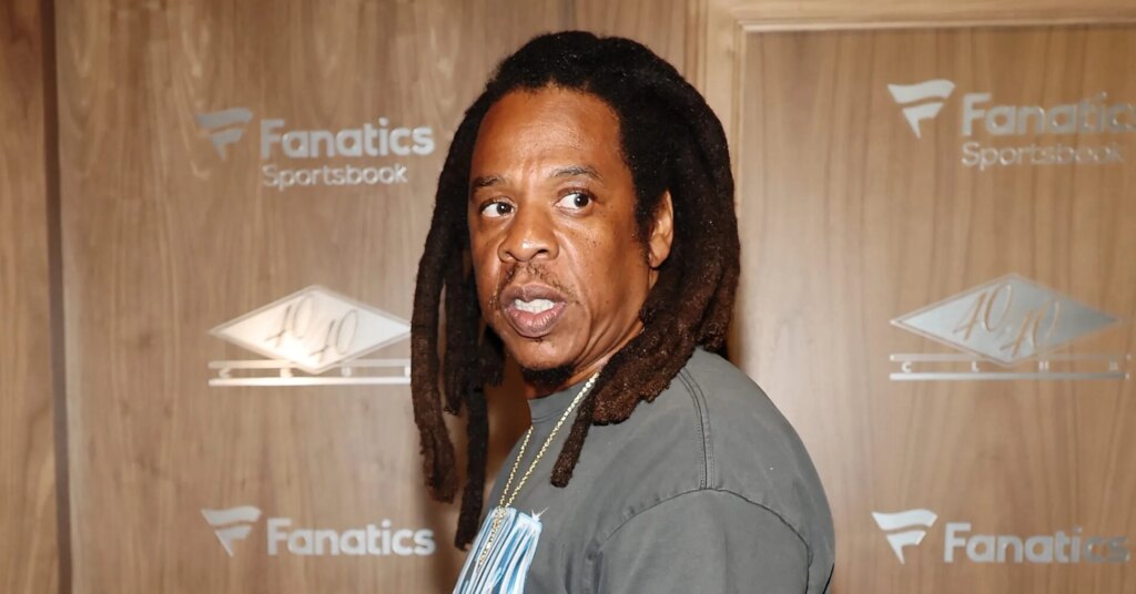 JAY-Z-14-1927x1575.jpg
