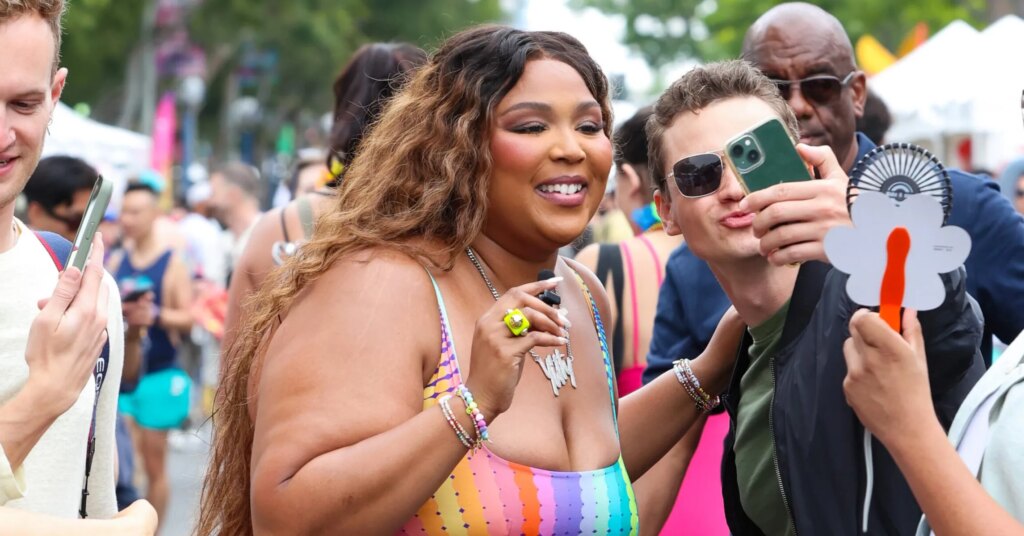 Lizzo-Fitness-Transformation-Workout-Weight-Reactions-Music-News-scaled-e1723999212913-2328x1575.jpg