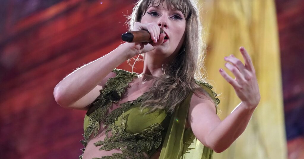 Taylor-Swift-4-2363x1575.jpg