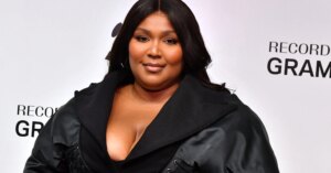 lizzo-bathing-suit-thirst-trap-2362x1575.jpg