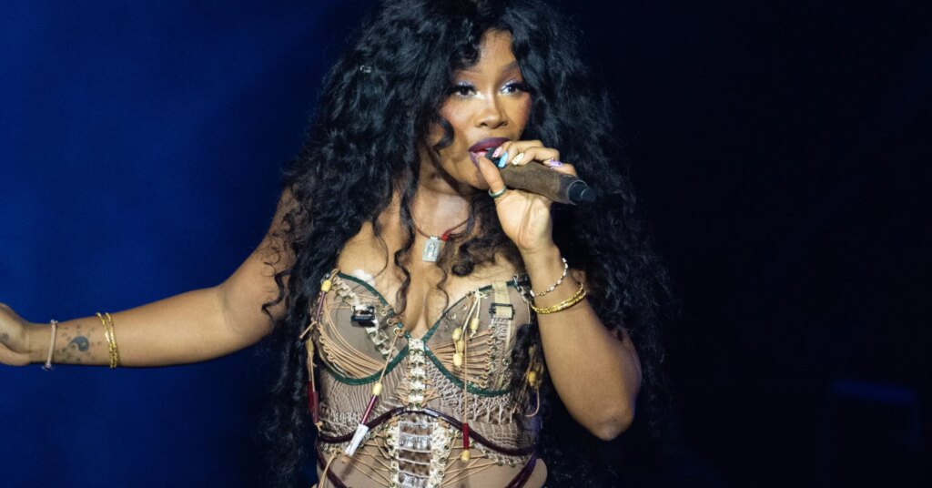 sza-bjork-2366x1575.jpg