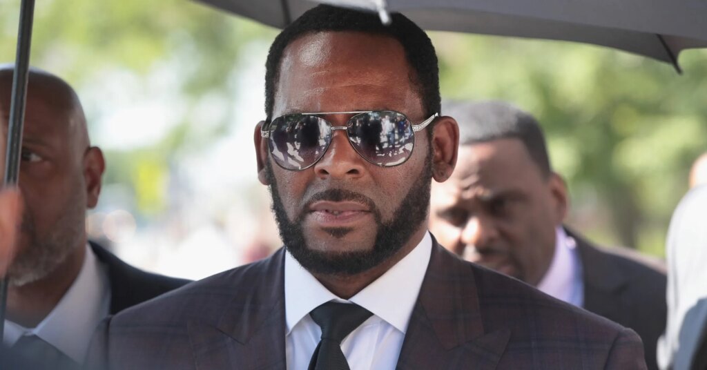R-Kelly-1-2261x1575.jpg