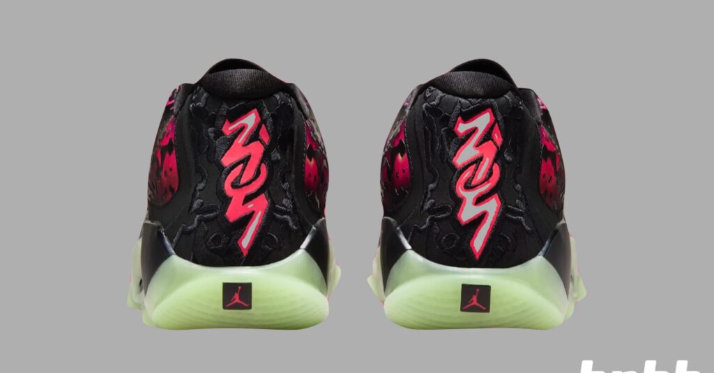 SneakerHeader.001-7.jpeg