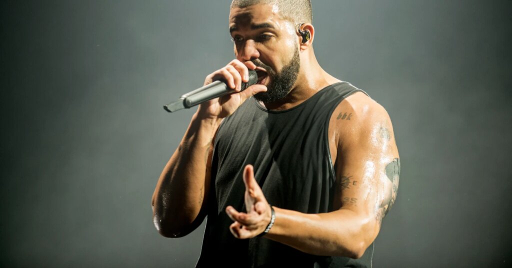 drake-super-bowl-2360x1575.jpg