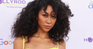 Aoki-Lee-Simmons-2-2194x1575.jpg