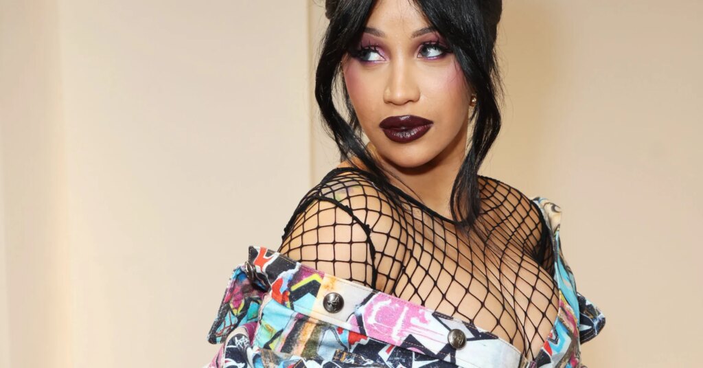 Cardi-B-30-2363x1575.jpg