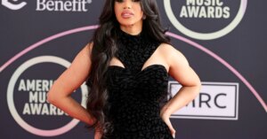 Cardi-B-34-2363x1575.jpg