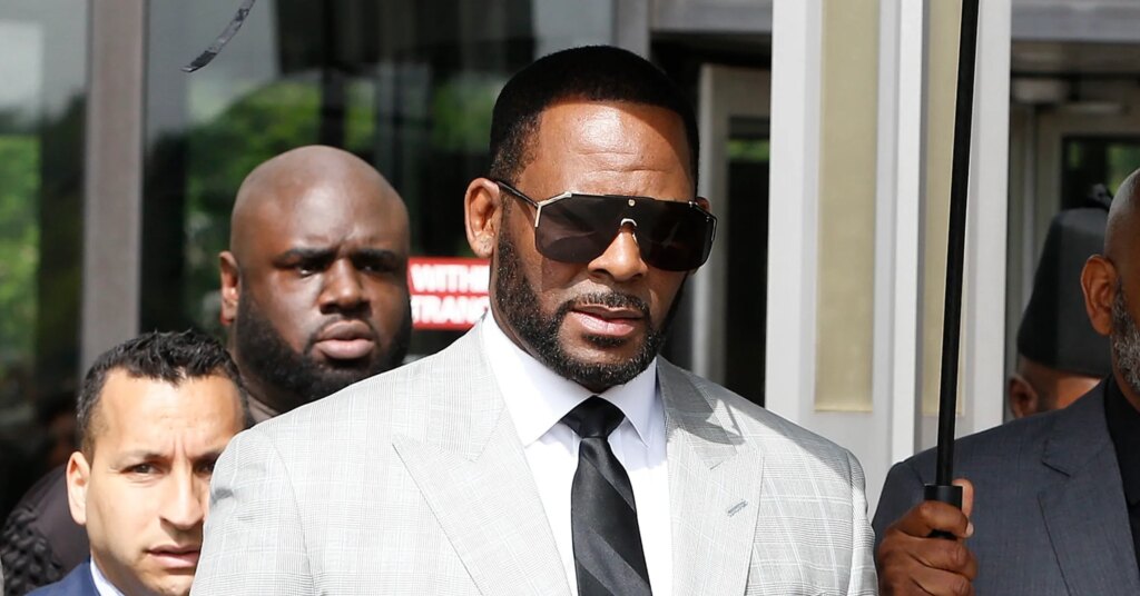 R-Kelly.jpg