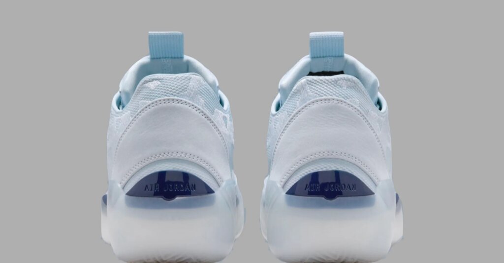 SneakerHeader.001-11.jpeg