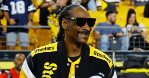 Snoop-Dogg-OnlyFans-Turned-Down-100-Million-Deal-Hip-Hop-News-2363x1575.jpg