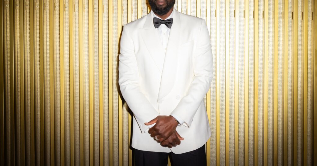 dwyane-wade-statue-2178x1575.jpg