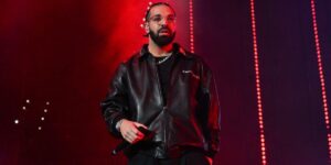 1732649011_rapper-drake-performs-onstage-during-lil-baby-friends-birthday-celebration-concert-at-state-farm-arena-on-december-9-2022-i.jpg