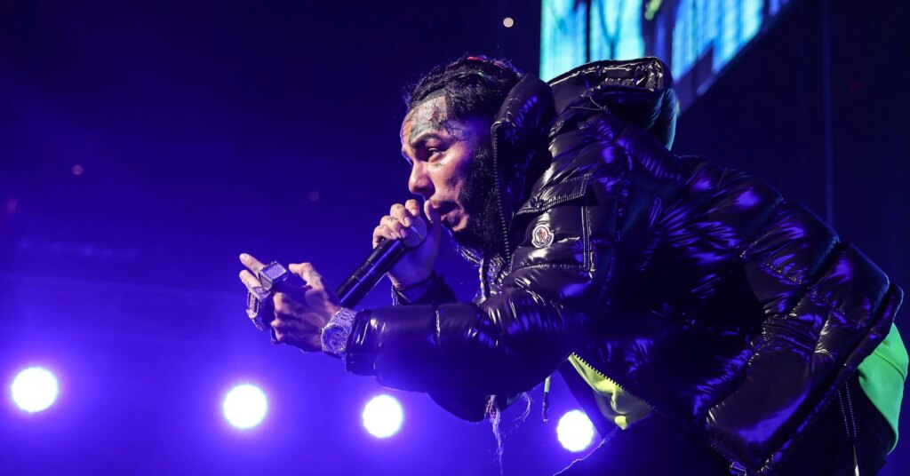6ix9ine-2-2363x1575.jpg