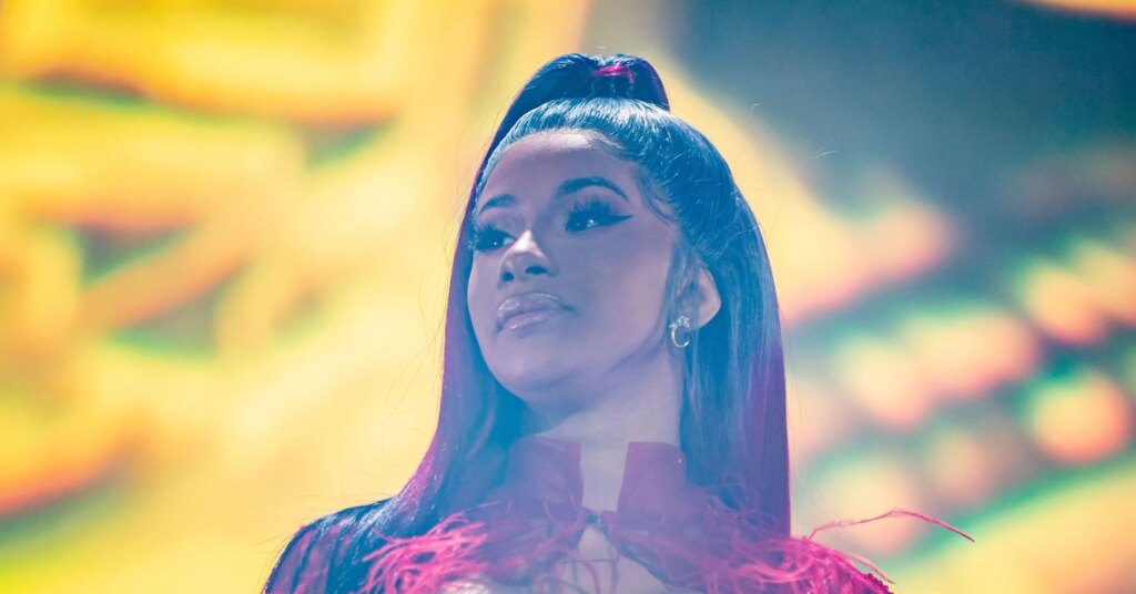 Cardi-B-8-2459x1575.jpg