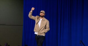 Fortnite-Eminem-Snoop-Dogg-Ice-Spice-Juice-WRLD-Chapter-2-Remix-Hip-Hop-News-2311x1575.jpg