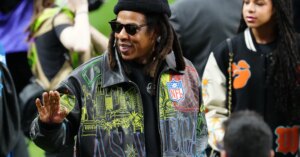 Jack-Dorsey-Ban-Jay-Z-Name-Employees-Company-Hip-Hop-News-2191x1575.jpg