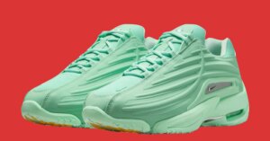 SneakerHeader.001-4.jpeg